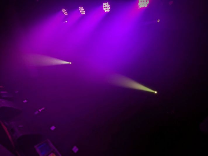 楽屋も完備！アイドルライブ、弾き語り、演劇などもできるスタジオ！ - ミーグリstudio“セブン ファイブ エイト”