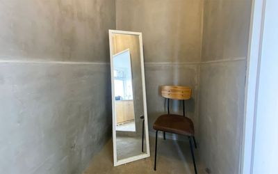 着替えスペース - Y2 STUDIO／オクタボスタジオ代々木 撮影スタジオ＆ギャラリーの室内の写真