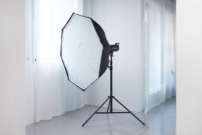 撮影スタジオ上野ミライト 【ハウススタジオ✨】自然光溢れる白壁レンタル撮影スタジオの設備の写真
