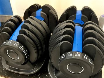 可変式ダンベル2.5kg〜24kg - 駐車場無料6台有！パーソナルトレーニング可能◎瑞穂区昭和区‼︎の設備の写真