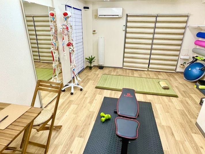 パーソナルトレーニング・ボディケア専用レンタルサロン - Salon RE-ACTIVE