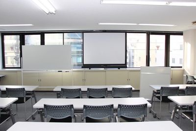【名古屋駅】会議室アクションラボ ４F 大会議室　2026年9月30日ご利用終了　　の室内の写真