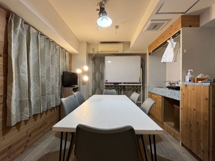 A会議室 - RAKUNA新宿Ⅳ