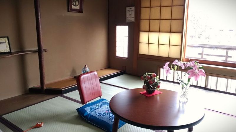 【陣の花】２階１６名着席可能な数寄屋造りのお部屋（三保の間） - 陣の花（フリースペース・手荷物一時預かり）