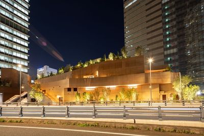 施設外観(夜) - BOX SUPERNOVA KAWASAKI BOXの外観の写真