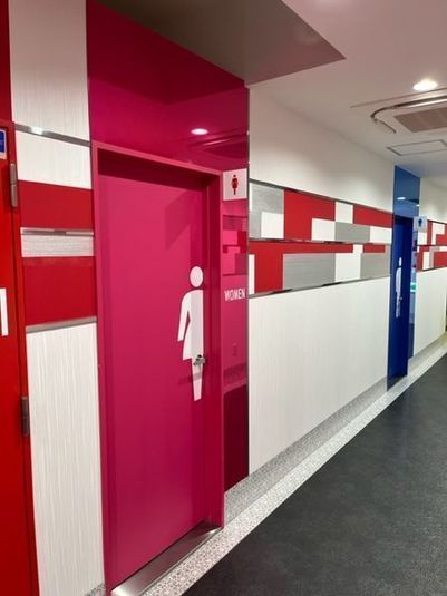 《9～10名用》カラオケルーム【サイズL】 - カラオケビッグエコー 天六店