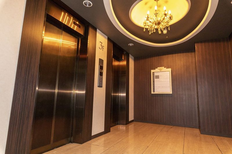 6名用　会議室 - BIZcomfort　静岡