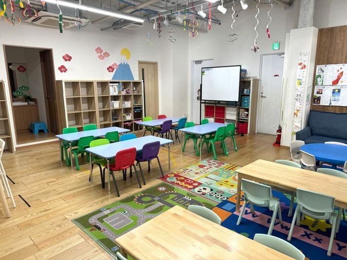 【ラウンジルーム】パーティースペース(~30名) - ウィズダムアカデミーPRIME杉並阿佐ヶ谷校