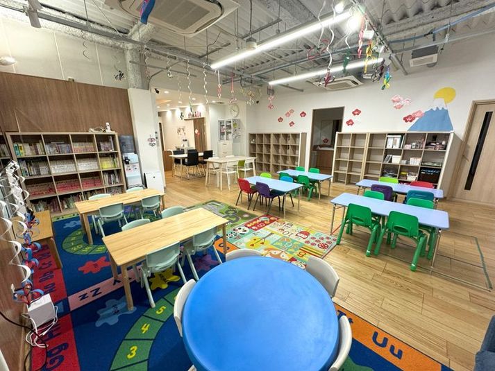 【ラウンジルーム】パーティースペース(~30名) - ウィズダムアカデミーPRIME杉並阿佐ヶ谷校