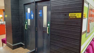 カラオケビッグエコー 寝屋川中木田店 《1～4名用》カラオケルーム【サイズS】の室内の写真