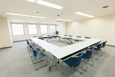 【高崎駅東口徒歩2分】デッキ直結でアクセス抜群！セミナーや研修会に最適な大会議室！（45名様着席可能）フリードリンクあり - Spectrum　Space