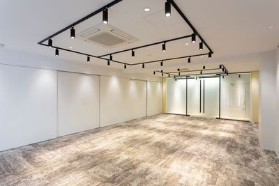  アーティスト、デザイナー、アパレルの展示会、個展、イベントなどに最適なレンタルスペースです。 - KYOYA薬院ビル2F ｢ レンタルスペース｣
