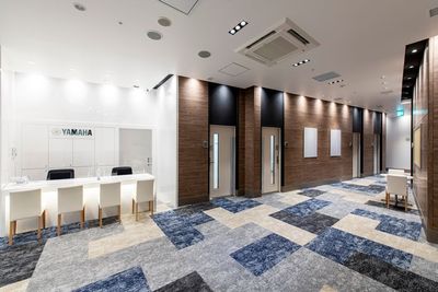 浜松プレ葉ウォークセンター ８番教室の入口の写真