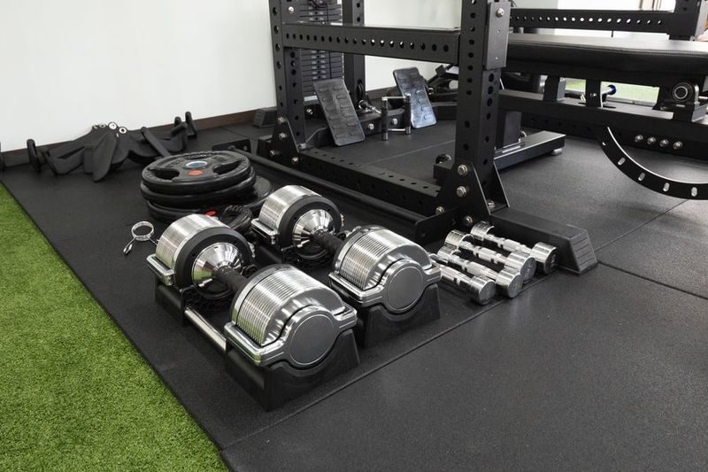 パワーラック完備の完全個室ジム - 【大森駅徒歩5分】40平米の広々個室トレーニング空間