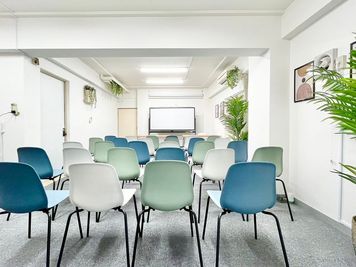 セミナー利用時（最大24席） - たまりば飯田橋 Station Frontの室内の写真