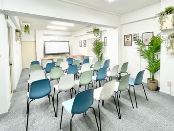 セミナー利用時（最大24席） - たまりば飯田橋 Station Frontの室内の写真