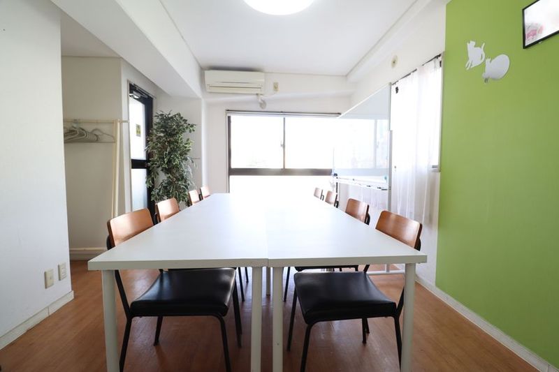 ★ライト会議室★新宿三丁目出口すぐ - 【ライト会議室】