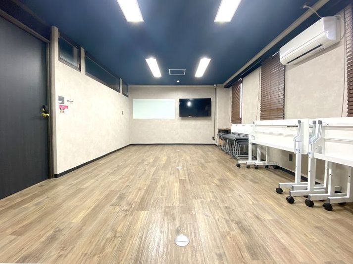 SOLOTASU（ソロタス）3F 会議室A - コワーキングスペース SOLOTASU（ソロタス）