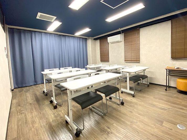 SOLOTASU（ソロタス）3F 会議室B - コワーキングスペース SOLOTASU（ソロタス）