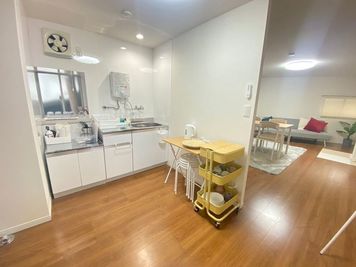 キッチンスペース:ご自由にご利用できます - RundRond　-るんどろんど- キッチン付きレンタルスペース（多目的スペース）の室内の写真