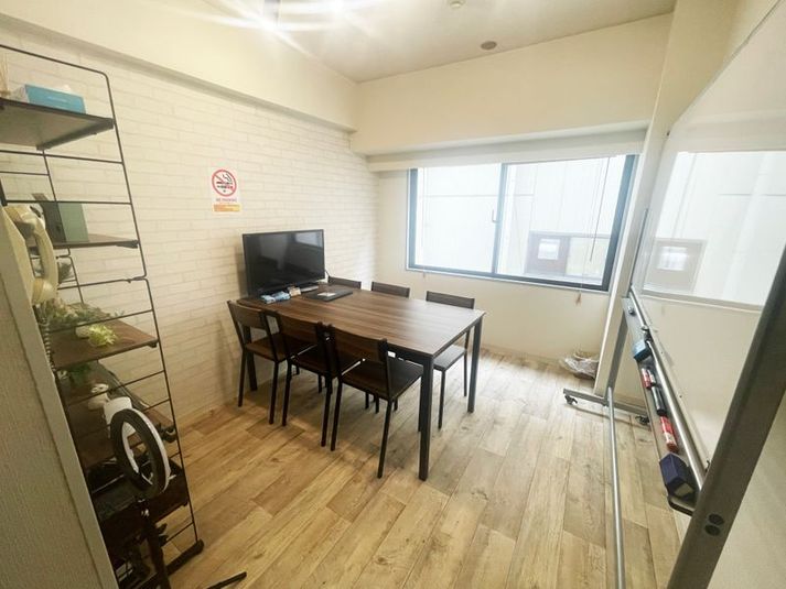 【新大阪駅すぐ目の前】貸会議室・レンタルスペースプレジール911 - レンタルスペース・貸会議室「プレジール」