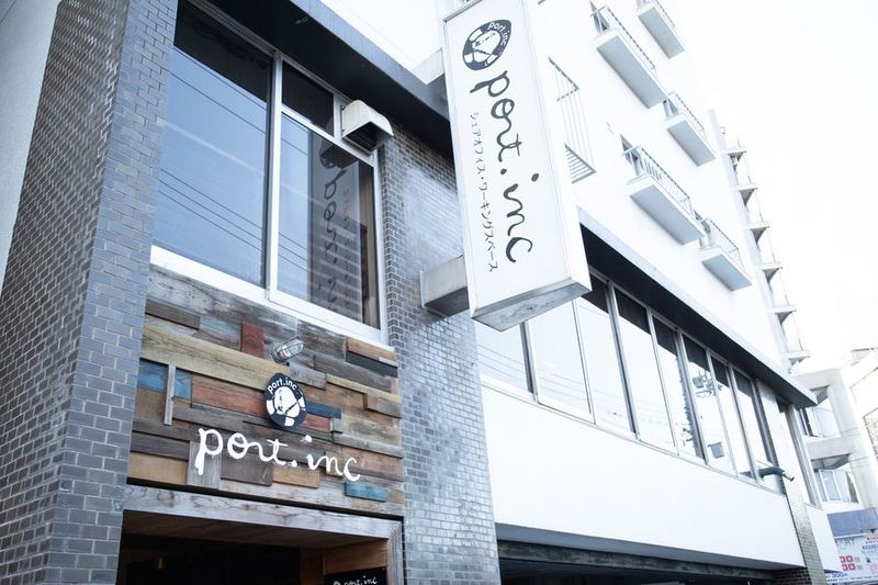 ミーティングルーム（A）全面ガラス張りのお部屋 - シェアオフィス　ポートインク