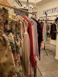 手作りの洋服展示販売 -  FOUR DIRECTIONS SPACE FOUR DIRECTIONSの室内の写真