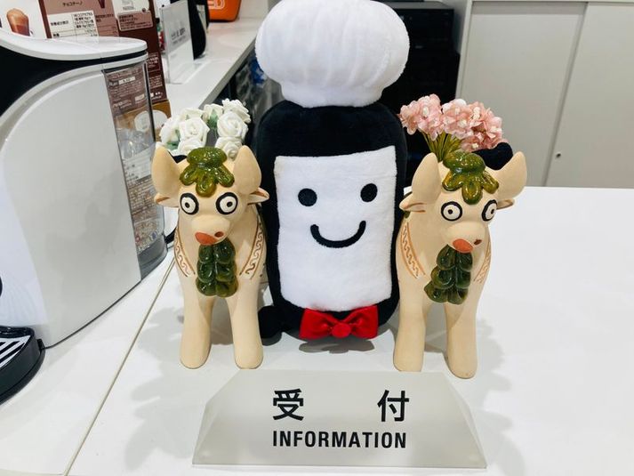 コワーキングスペースーラウンジ（20席）【まなクル江坂】 - 貸し会議室・コワーキングスペース【まなクル江坂】