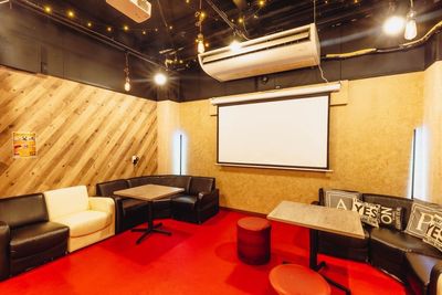 GORAKU BAR　川崎店 2021年3月にオープンした撮影/レンタルスペースですの室内の写真