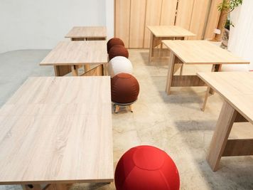 名古屋会議室 はずむcafe&studio mii 名古屋栄店 レンタルスペースの室内の写真