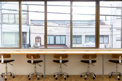 気分転換の武生の景色 - コワーキングスペースＬＡＭＰ 2階　オープンスペースの室内の写真