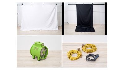3✕6m白布、1.5✕3m黒布、ワーカービー、AC延長コード - スタジオスピア 充実の撮影機材&キッチン！神楽坂・江戸川橋 キッチンスタジオの設備の写真