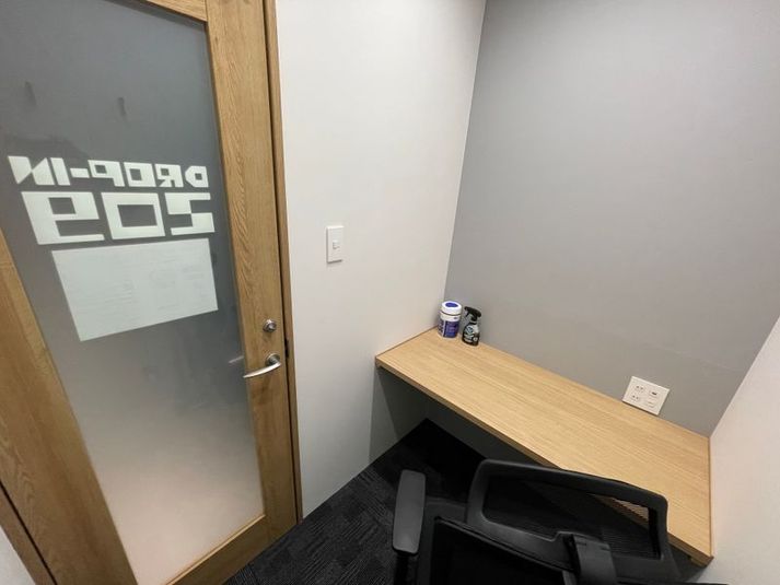 209個室（鍵付き完全個室）　1時間 - COMOL 千舟町 松山