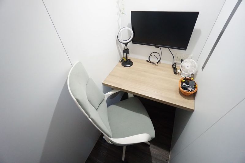 ワークブース茨木市駅前No.3 - 【ワークブース茨木市駅前】