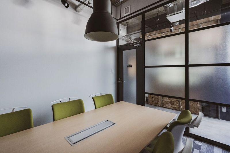 小会議室 - COMOL 千舟町 松山