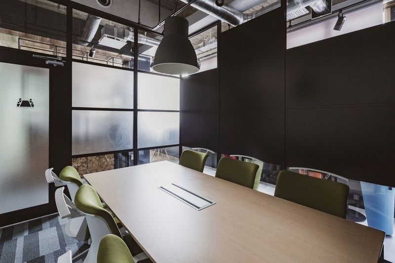 小会議室 - COMOL 千舟町 松山