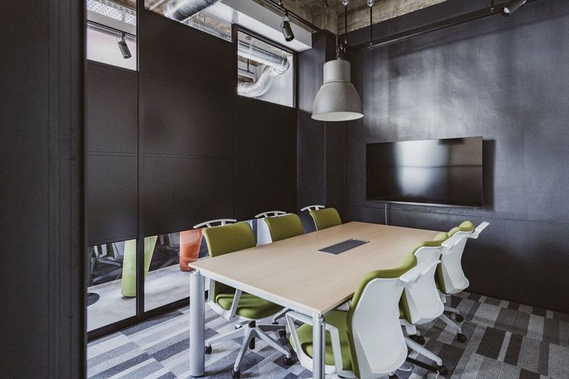 小会議室 - COMOL 千舟町 松山