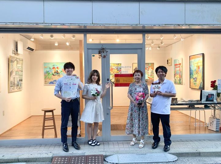 石川町元町口徒歩1分、全面ガラス張りのギャラリー - Gallery CHARLOTTE.USAGI