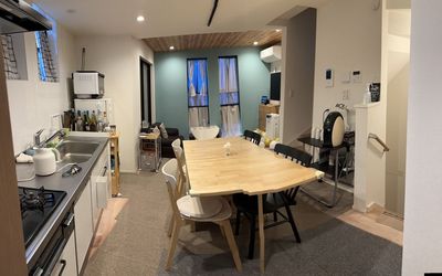 無料屋上テラスあり、駅近、新築、おしゃれ、ファションナル、雰囲気がいい！ -  stars  パティースペース