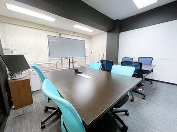 ※別途オプションでレンタル可
近隣に貸会議室も有。そのまま勉強会やセミナー、交流会等も可能になります。 - レンタル・シェアサロン：たつみ堂 レビュー必須の特別価格！カウンセリング室【事務作業・占い】のその他の写真