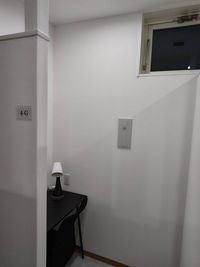 4階　通路　右側いちばん奥にある半個室です（4-G） - いいオフィスファーストスペース 4階　ドアなし　半個室　(G)の室内の写真