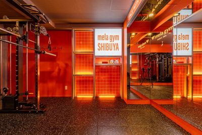 mela gym（メラジム）渋谷店の室内の写真