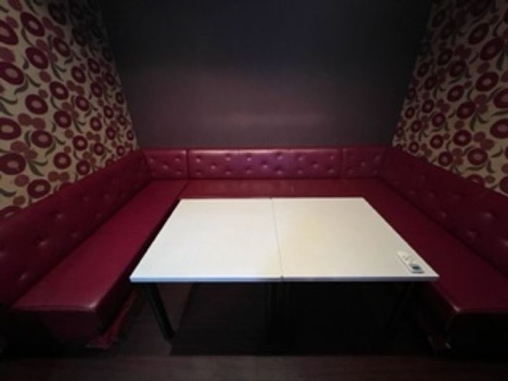 《5～8名用》カラオケルーム【サイズM】 - カラオケビッグエコー 屋島店