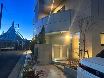 Tsukurite Studio マルチレンタルスペースの入口の写真
