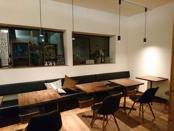 レンタルスペース【カフェ&バー 234】の室内の写真