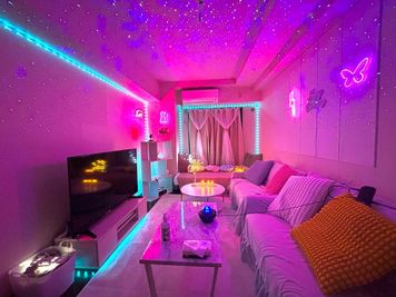 ブリヤン　横浜　ベージュ 横浜駅徒歩６分🚶‍♂️ 推し会🌸デート💏２４時間営業🌕の室内の写真