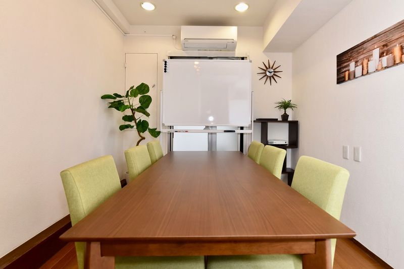 貸し会議室 - エキチカ会議室リーフ