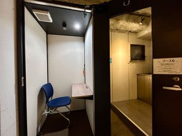 グレイドパーク秋葉原（旧：TIMESHARING秋葉原奥山ビル） テレワークブース C（小）の室内の写真