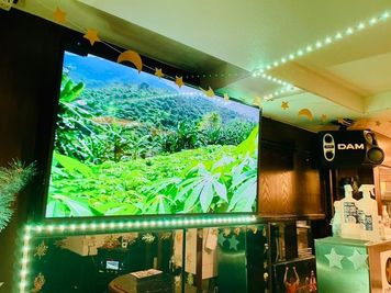 カラオケバー 音色 上野広小路 カラオケバー 音色 上野🎤カラオケ歌い放題🎶の室内の写真