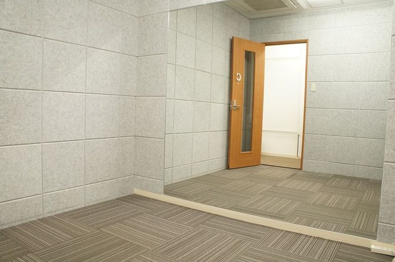 Cスタジオ／個人練習専用の個室～楽器・ダンス・ バレエ・ ヨガ - はいから個室スタジオ　大森店